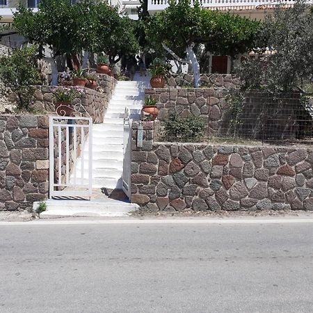 Klein huisje Poros Town Exterior foto