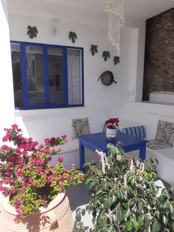 Klein huisje Poros Town Exterior foto
